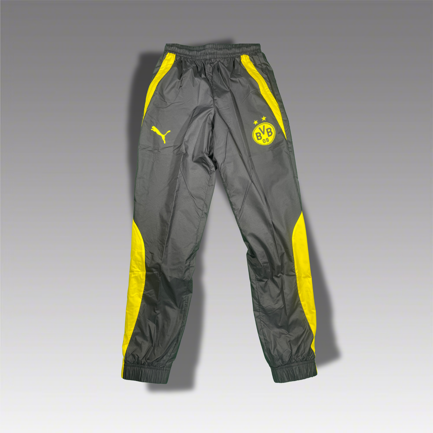 Puma bvb Trackpants, borussia dortmund, pashanim, vintage tracksuit, retro fußball trainingsanzug, vintage fußball trainingsanzug, adidas retro tracksuit, nike vintage tracksuit, tracksuit outfit, original tracksuit, authentische tracksuits, oldschool tracksuit, vintage fußball sportanzug, retro jogginganzug, premium vintage tracksuit, tracksuit rarität, trainingsanzug retro 90er, retro tracksuit deutschland, retro tracksuit kaufen, vintage fußballtrikot, original, fußball, bvb, retro fußball, bvb09