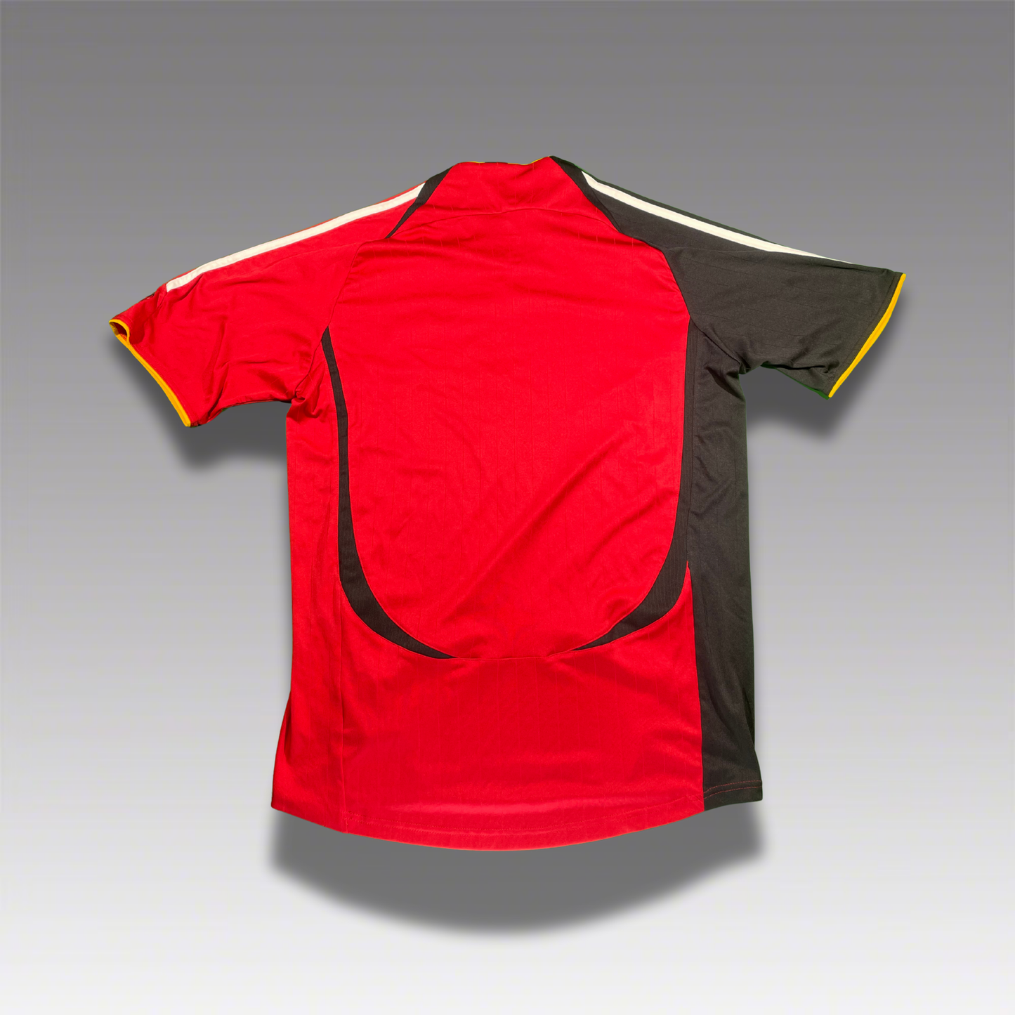 Retro DFB Deutschland Trikot WM 2006 Vintage, Original trikot, retro fußball trikot, vintage fußballtrikot, originale fußball trikots, authentische fußballtrikots, trikot retro 90er, trikot retro 2000er, classic football jersey, vintage jersey, original trikot kaufen, offizielles fußballtrikot, spielerversion trikot, fußball trikot herren, fußball trikot kinder, trikot sammlerstück, limitierte trikot edition, günstig, retro trikot, vintage trikot, deutschland trikot rot schwarz, 2006