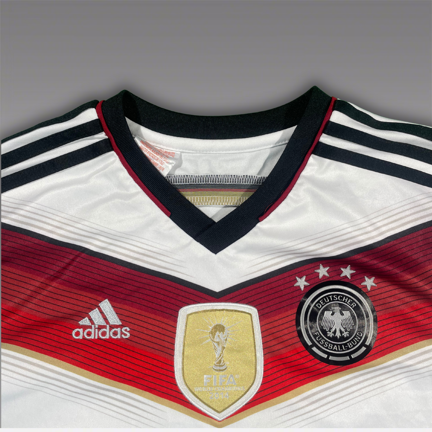 Adidas DFB Deutschland Trikot WM 2014 Kindergröße, Original Vintage, fußball trikot, Kindergröße, Original trikot, retro fußball trikot, vintage fußballtrikot, originale fußball trikots, authentische fußballtrikots, trikot retro 90er, trikot retro 2000er, classic football jersey, original trikot kaufen, offizielles fußballtrikot, spielerversion trikot, fußball trikot herren, fußball trikot kinder, trikot sammlerstück, limitierte trikot edition, günstig, deutschland wm2014, brasilien, götze, kroos