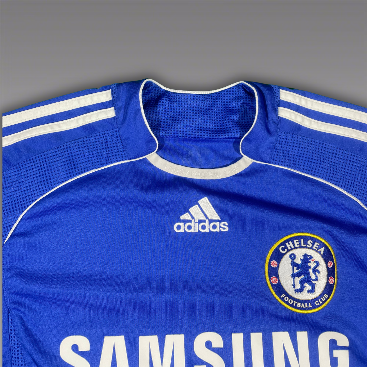 Retro Adidas FC Chelsea Trikot 2006/07 Vintage, Original fußball trikot, Kindergröße, Original trikot, retro fußball trikot, vintage fußballtrikot, originale fußball trikots, authentische fußballtrikots, trikot retro 90er, trikot retro 2000er, classic football jersey, original trikot kaufen, offizielles fußballtrikot, spielerversion trikot, fußball trikot herren, fußball trikot kinder, trikot sammlerstück, limitierte trikot edition, günstig, adidas retro trikot, nike vintage, chelsea, eden hazard