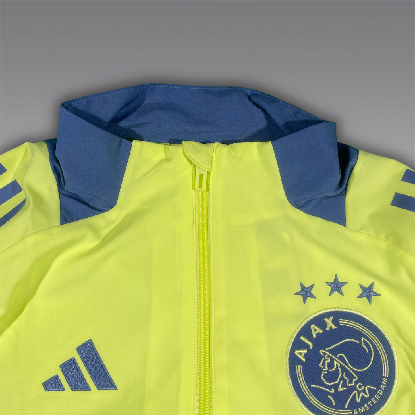 Adidas Ajax Amsterdam Trackjacket, retro tracksuit, vintage tracksuit, retro fußball trainingsanzug, vintage fußball trainingsanzug, adidas retro tracksuit, nike vintage tracksuit, tracksuit outfit, original tracksuit, authentische tracksuits, oldschool tracksuit, vintage fußball sportanzug, retro jogginganzug, premium vintage tracksuit, tracksuit rarität, trainingsanzug retro 90er, retro tracksuit deutschland, retro tracksuit kaufen, vintage fußballtrikot, originale fußball trikots, authentisch, fußball