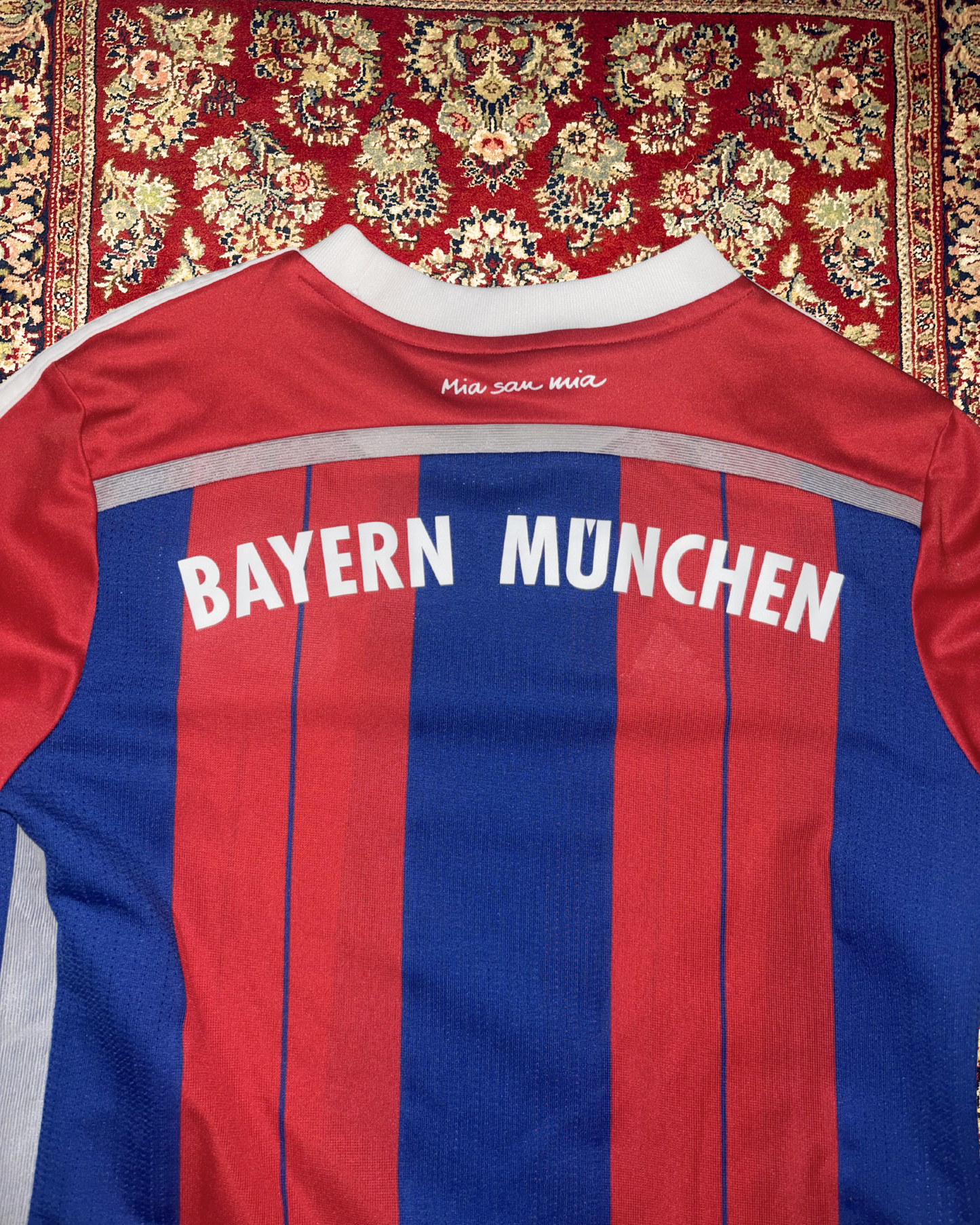 FC Bayern München Trikot 2016/17 (XL) AllAroundFootball