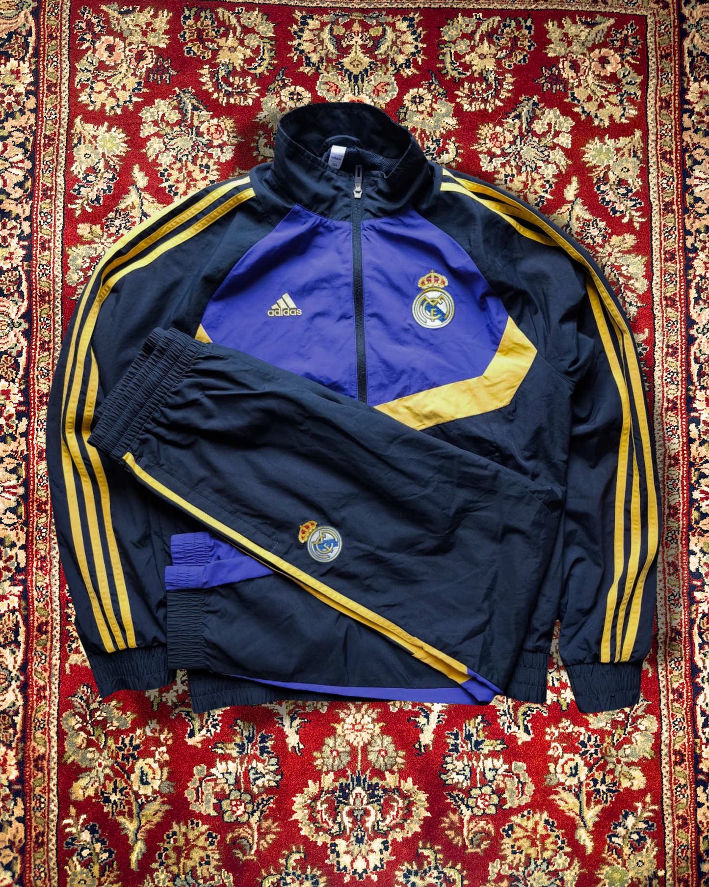 Real Madrid Tracksuit 2000 (XS)