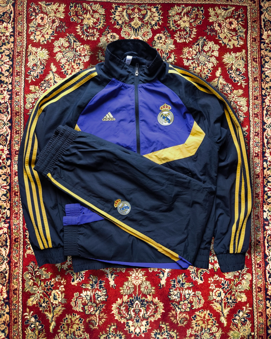Real Madrid Tracksuit 2000 (XS)