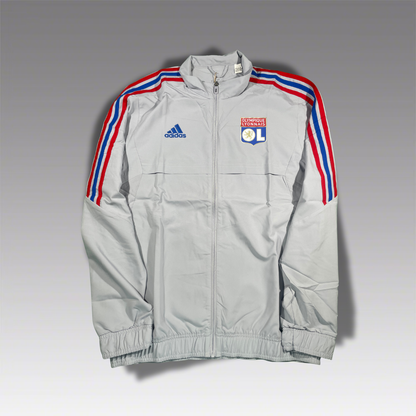 Olympique Lyon Trackjacket Jacke Adidas Vintage, kikivintage pashanim, vintage tracksuit, retro fußball trainingsanzug, vintage fußball trainingsanzug, adidas retro tracksuit, nike vintage tracksuit, tracksuit outfit, original tracksuit, authentische tracksuits, oldschool tracksuit, vintage fußball sportanzug, retro jogginganzug, premium vintage tracksuit, trainingsanzug retro 90er, retro tracksuit deutschland, retro tracksuit kaufen, vintage fußballtrikot, marseille, lyon, coole tracksuits