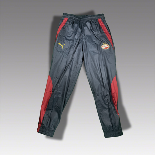 Puma psv Trackpants, ronaldo r9, pashanim, vintage tracksuit, retro fußball trainingsanzug, vintage fußball trainingsanzug, adidas retro tracksuit, nike vintage tracksuit, tracksuit outfit, original tracksuit, authentische tracksuits, oldschool tracksuit, vintage fußball sportanzug, retro jogginganzug, premium vintage tracksuit, tracksuit rarität, trainingsanzug retro 90er, retro tracksuit deutschland, retro tracksuit kaufen, vintage fußballtrikot, original, fußball, bvb, retro fußball,