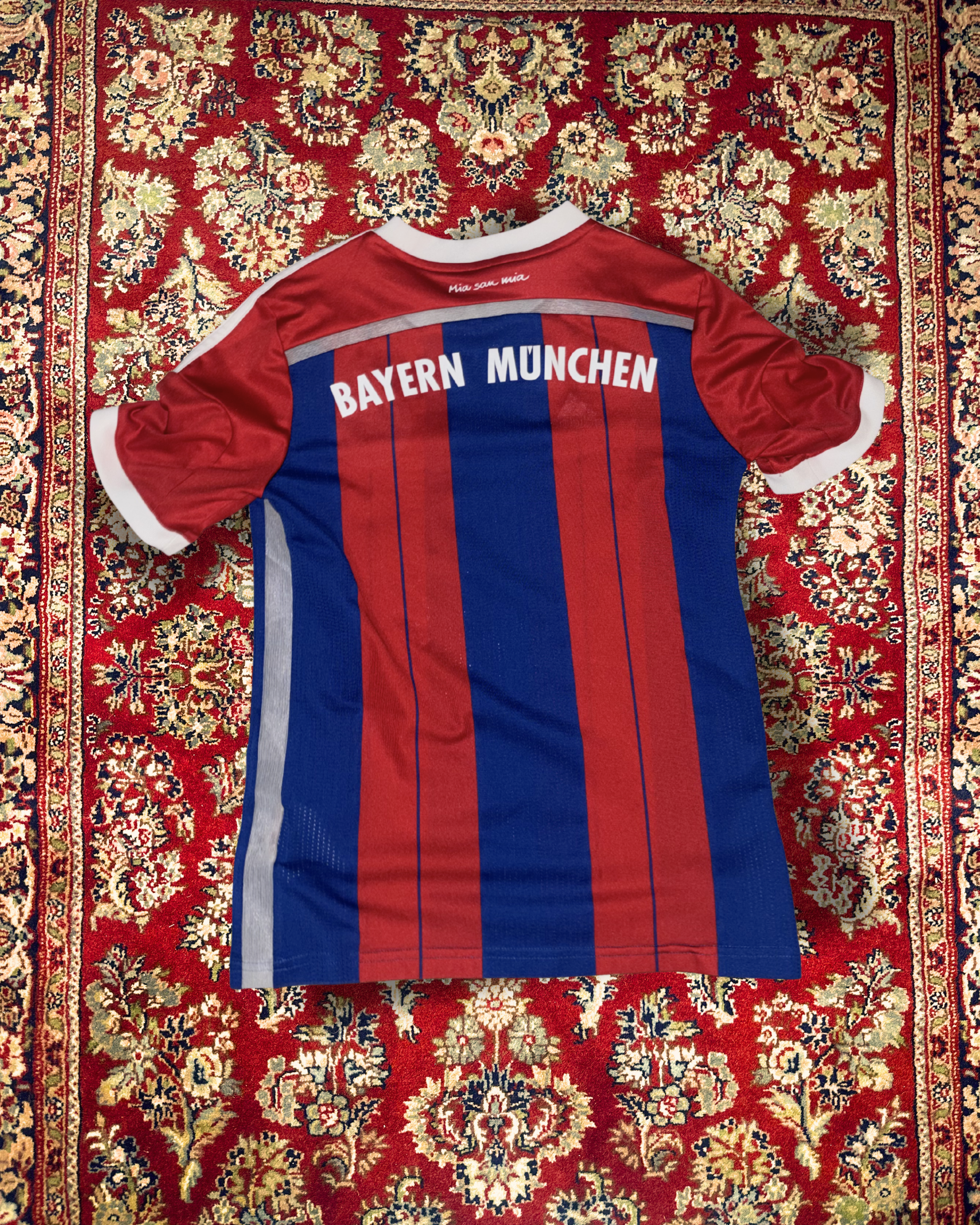FC Bayern München Trikot 2016/17 (XL) AllAroundFootball