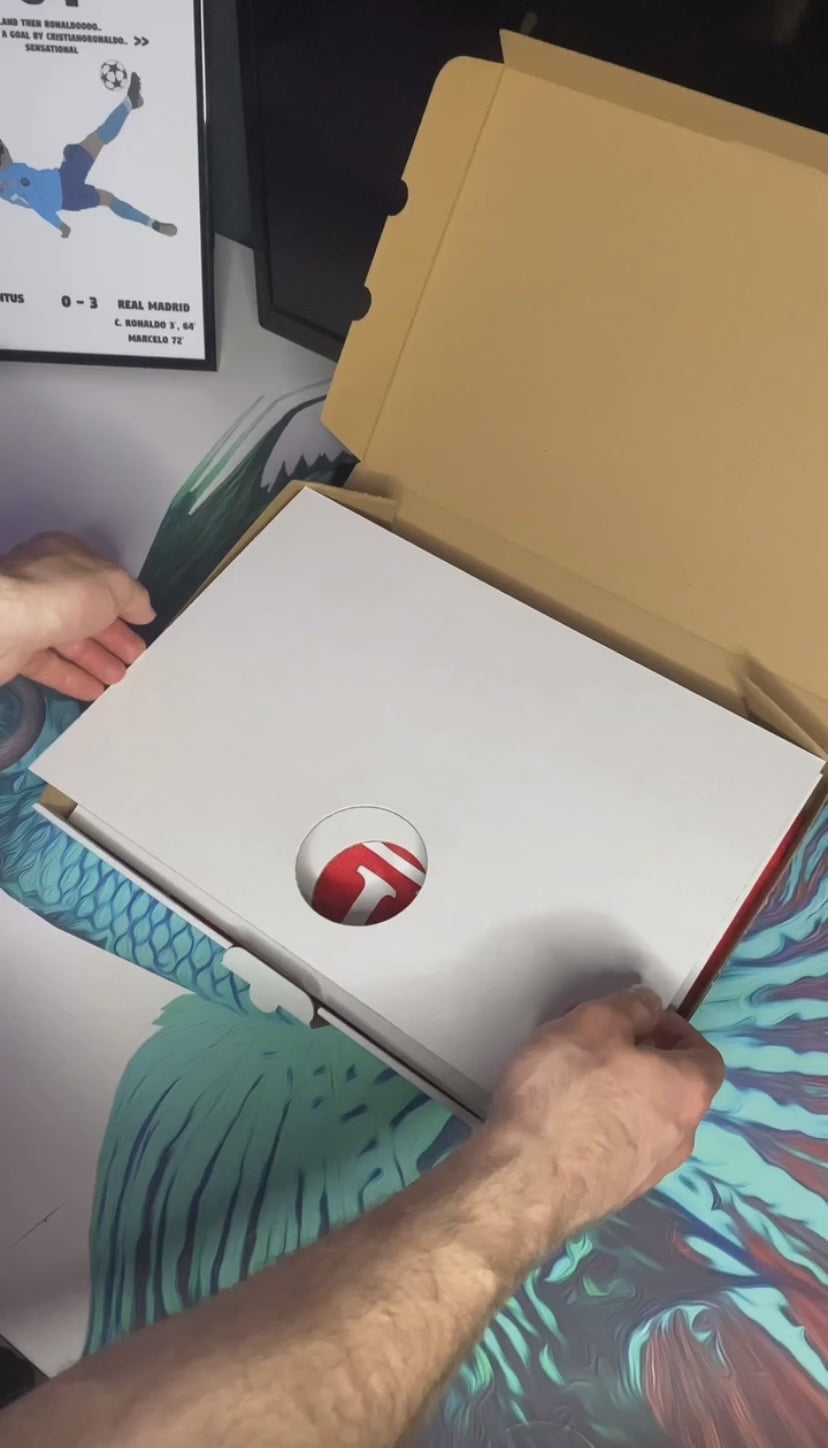 Video provided by Shopify App SwipeUp